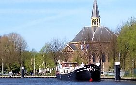 Hotelschip 'Ali-B2'